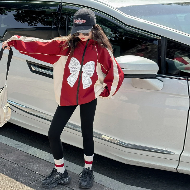 2024女童秋季新款冲锋衣外套春秋小女孩连帽上衣儿童夹克洋气大童