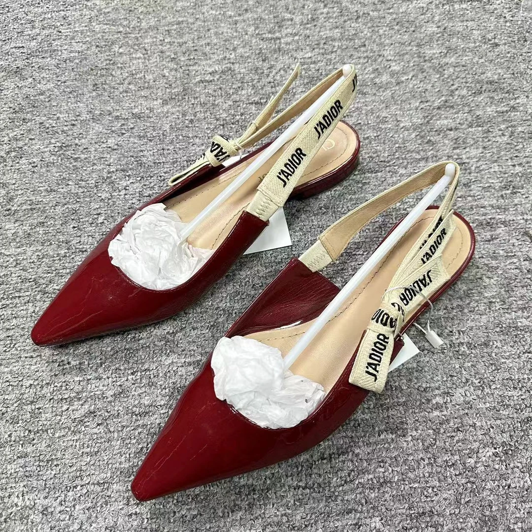 95新 DIOR/迪奥 37码/折扣 酒红色后系带复古休闲平底单鞋 1585