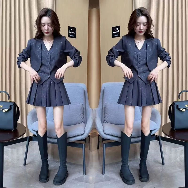 2024新款亮片时尚三件套装（上衣+马甲+裙子）