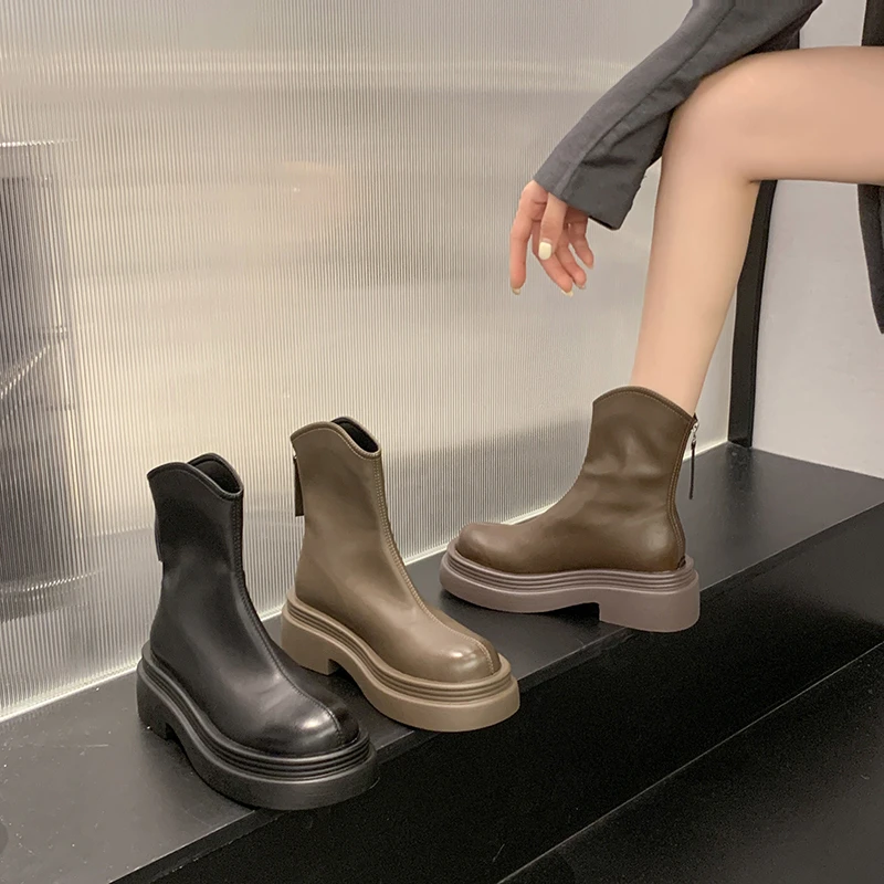 贾不假2025早秋新款百搭厚底复古英伦风圆头时尚休闲短筒切尔西靴