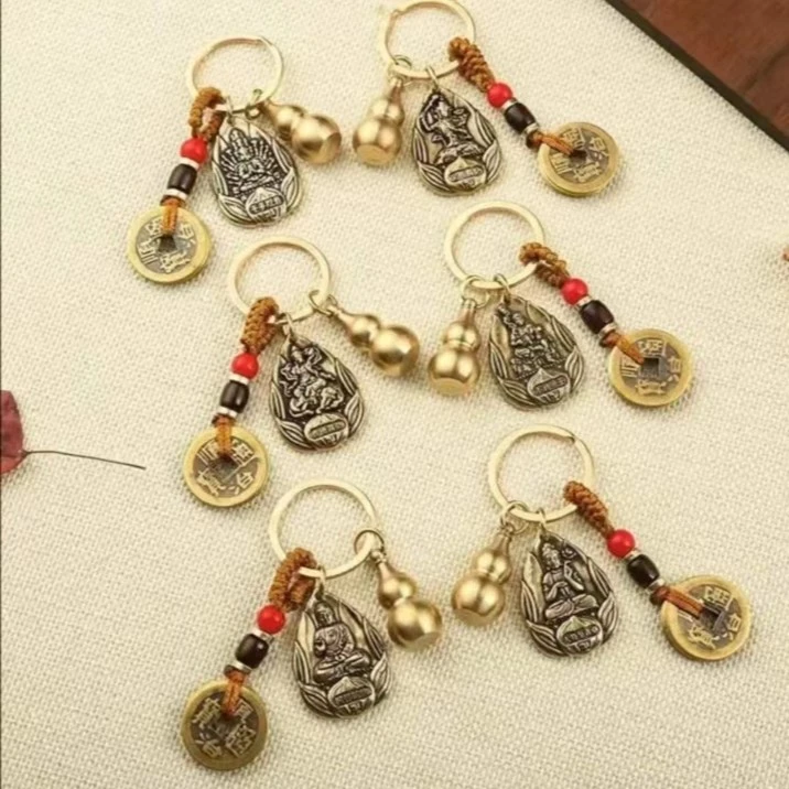 【莉莉工艺品】十二生肖本命佛八大生肖守护黄铜钥匙扣挂件复古风