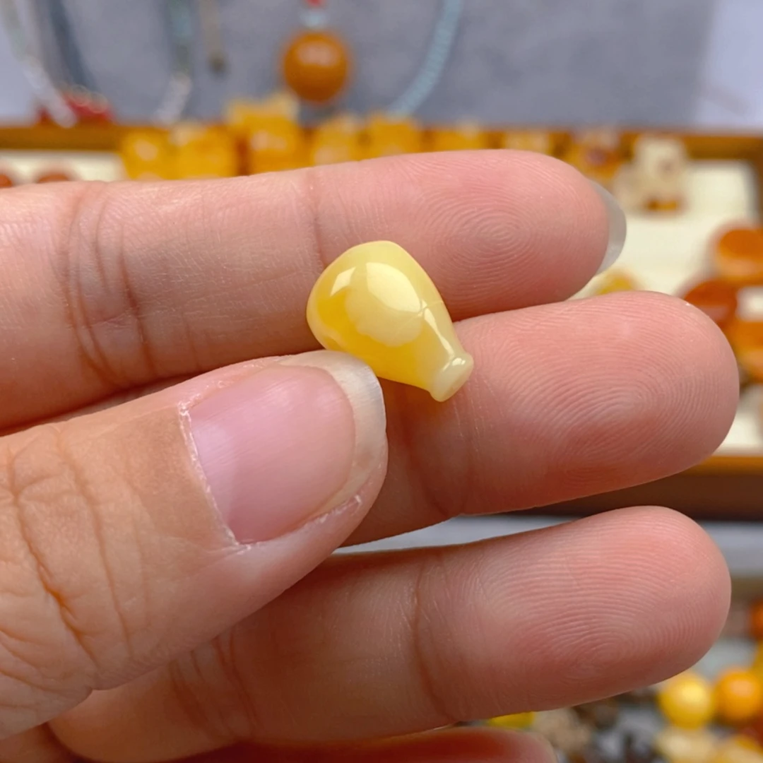 【闪购商品】琥珀手链未镶嵌鑫*