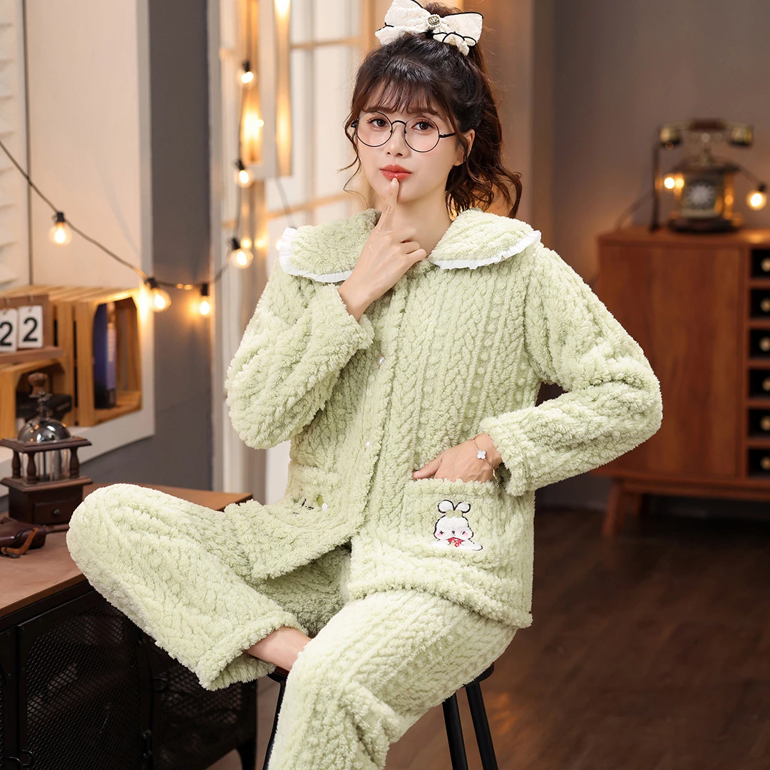 珊瑚绒睡衣女2023新款冬季小熊可爱两件套加厚外穿家居服毛绒保暖