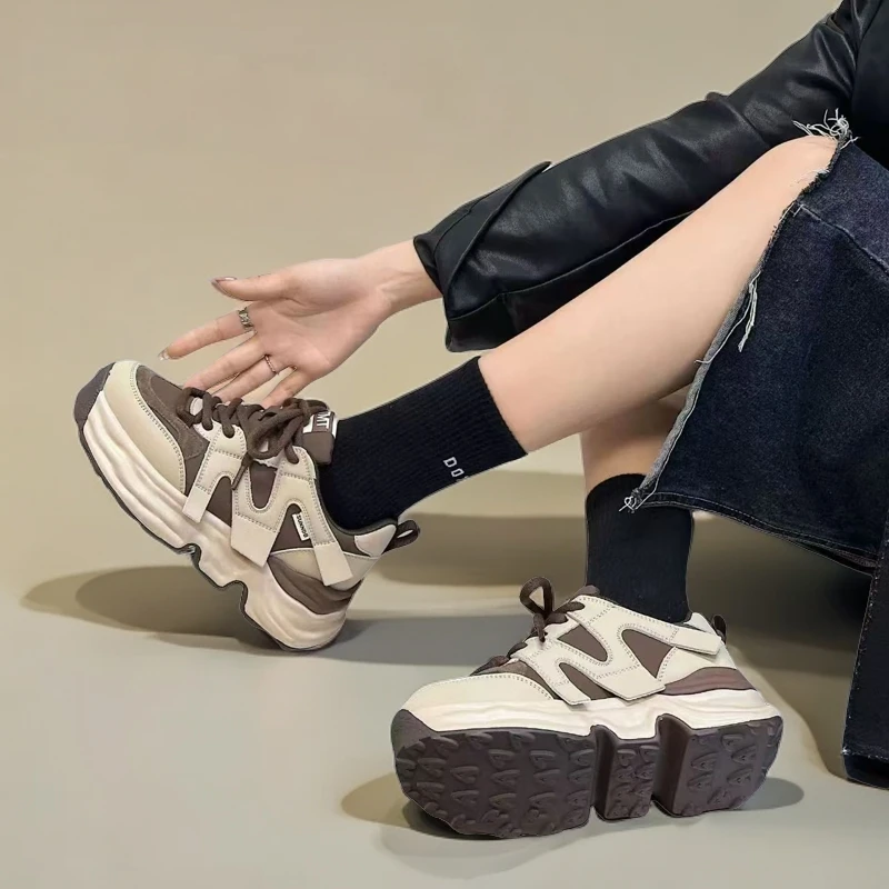 9807-A1-秋厚底季时尚百搭真皮时尚休闲鞋