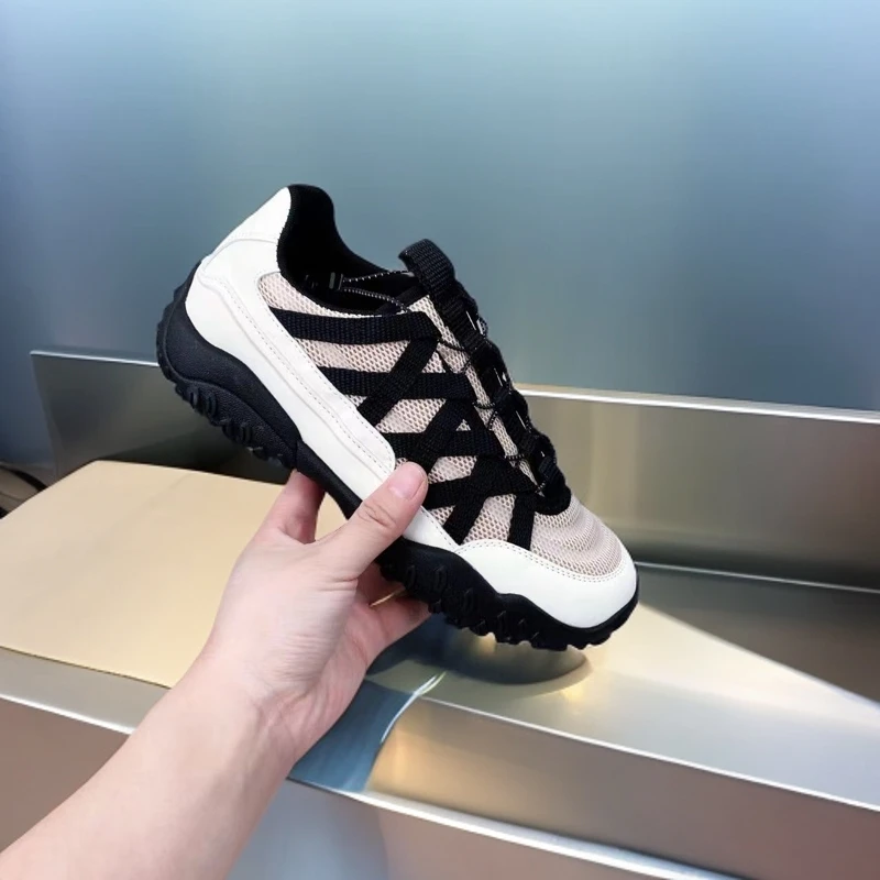 1025-B1--运动休闲鞋2024秋季新款厚底潮流百搭麦昆小白鞋