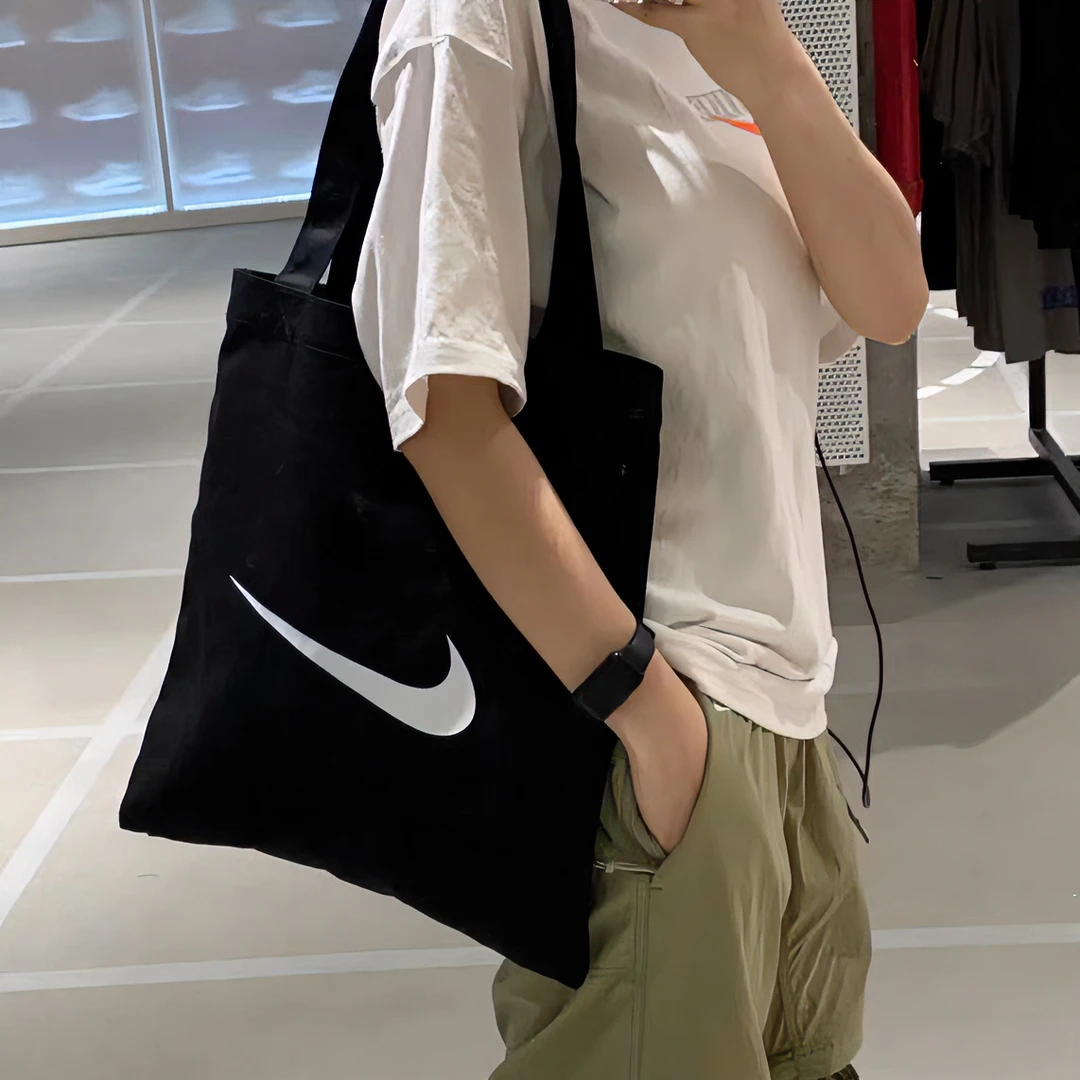 Nike/耐克限定环保新款手提包黑白帆布袋礼品袋托特包BG018-010A