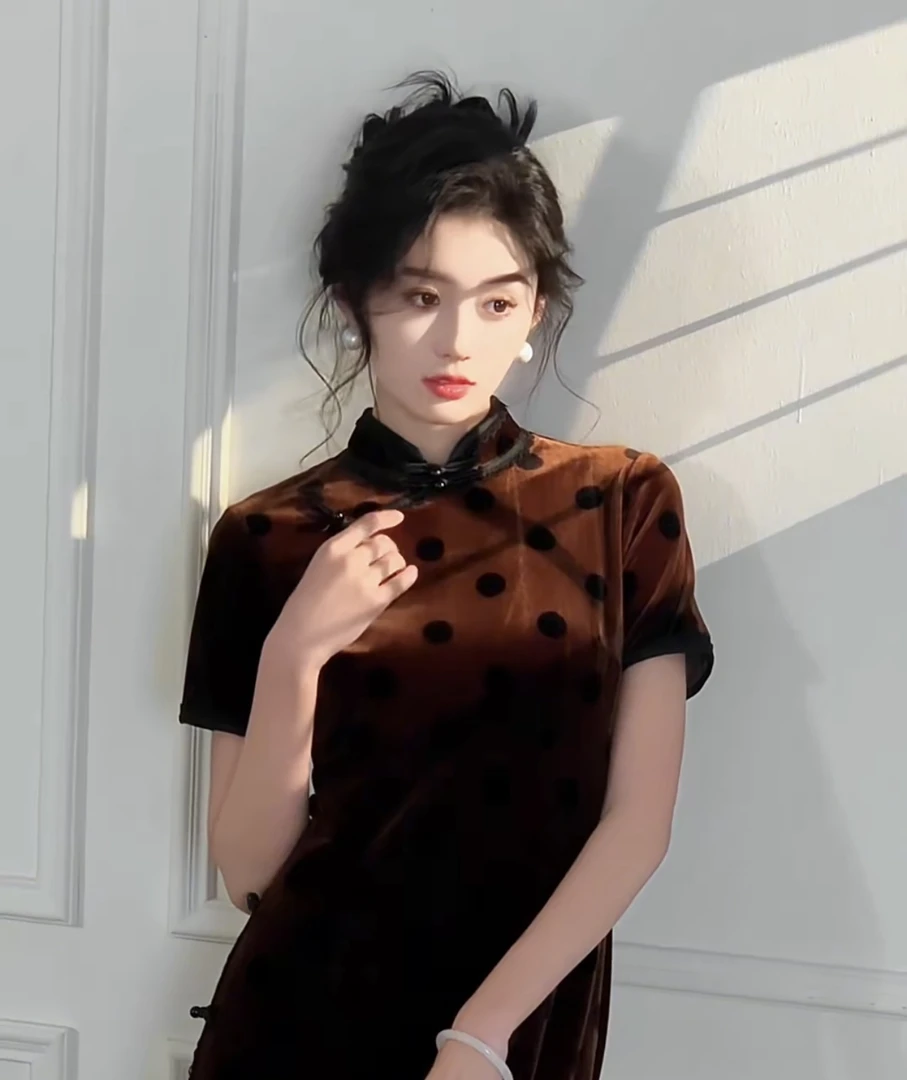美拉德色丝绒波点高级感复古气质旗袍