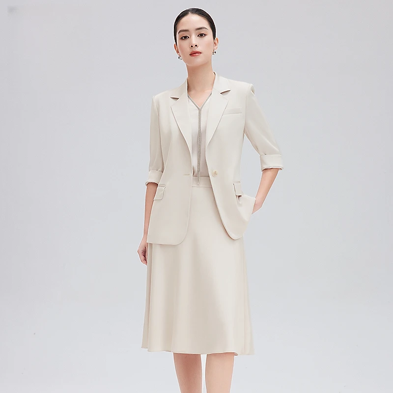 赢智尚2024夏新款米杏色七分袖小H型略松西装三件套ZB-ZA01980