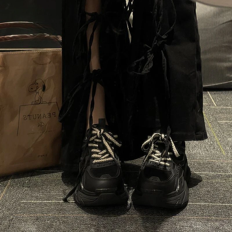 2025潮春夏款炸街黑色运动鞋女春春季新款厚底跑步高级感老爹鞋潮
