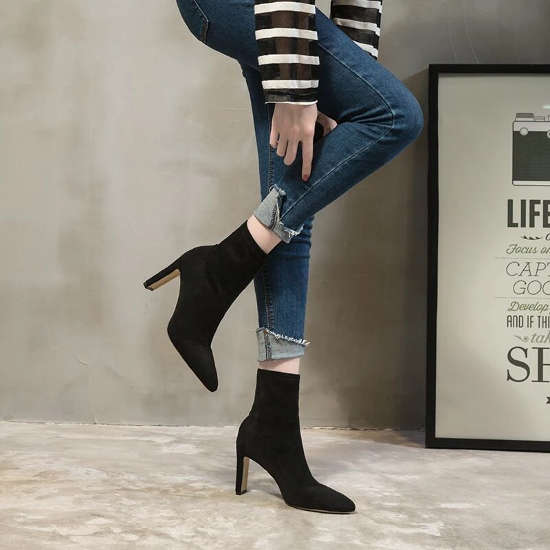 2023潮秋冬款羊皮高跟尖头粗跟短靴女新款春春夏季性感百搭加绒弹