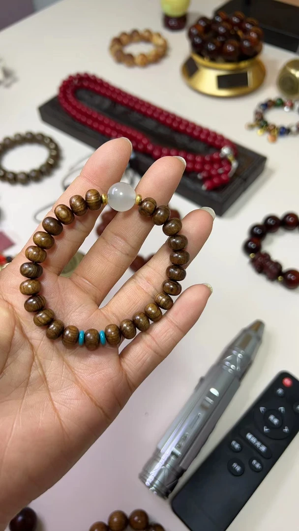 精品   木质手串  花梨带夜光珠