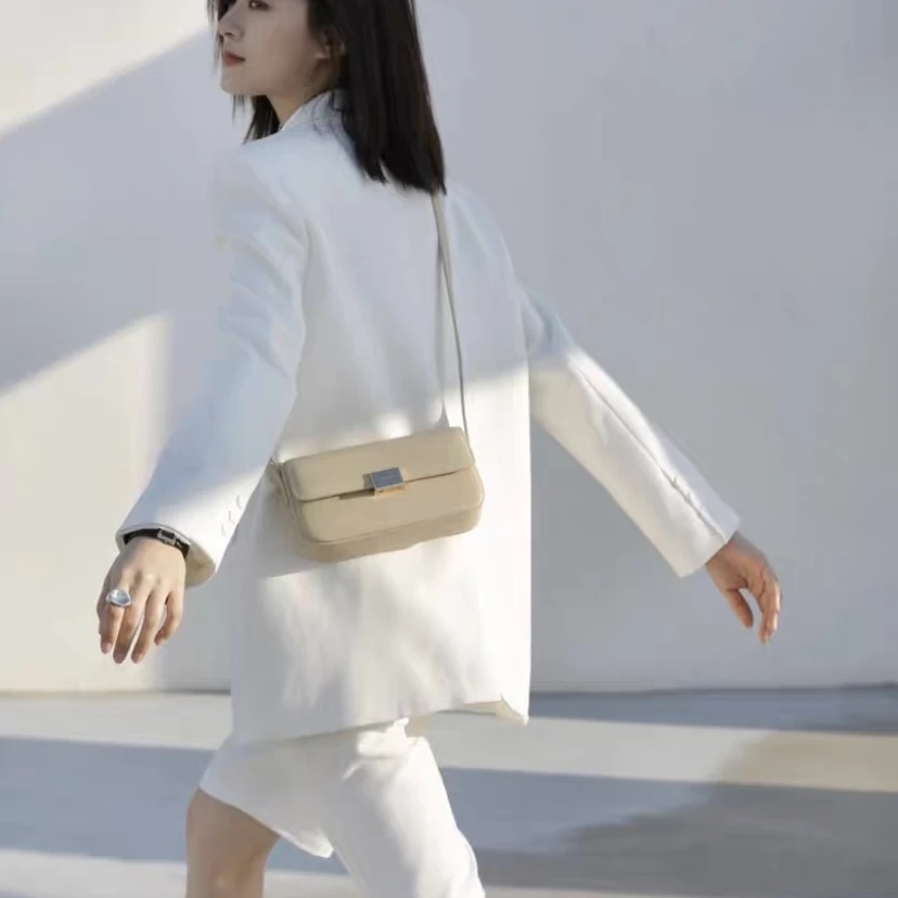 轻奢定制女包 迷你链条手机包斜挎女包2139
