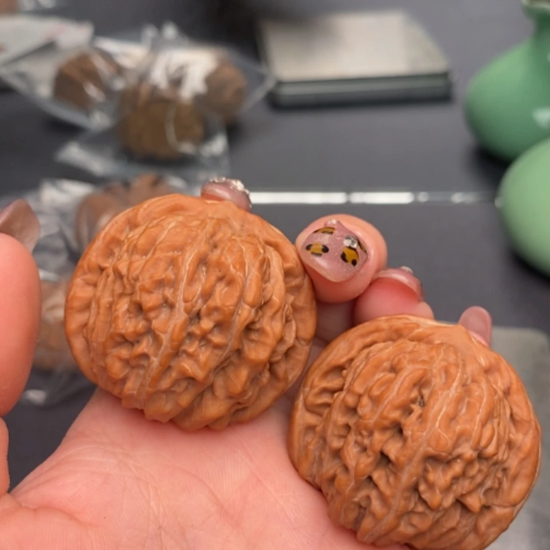 【闪购商品】文玩核桃把件楼子40全品