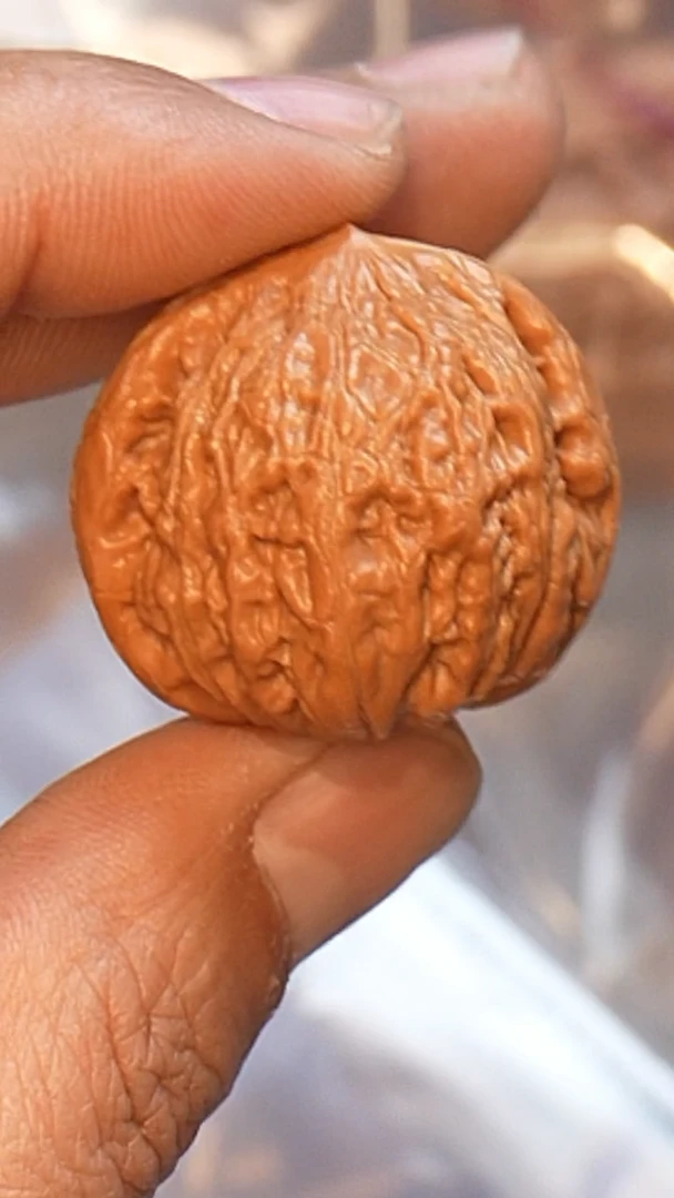 【闪购商品】文玩核桃把件铁锤32左右（已打底）