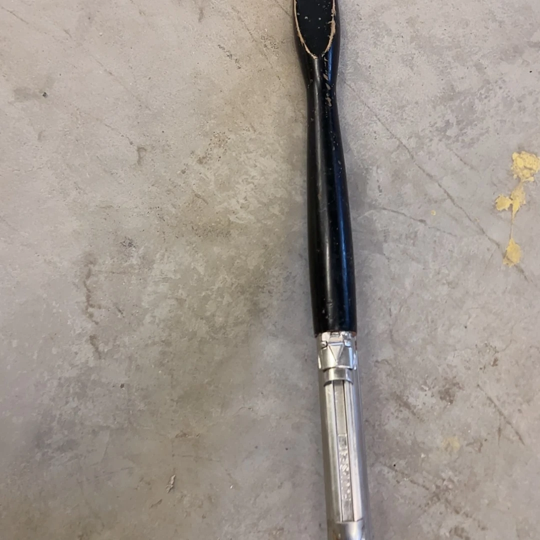 【闪购商品】骨瓷摆件杨*
