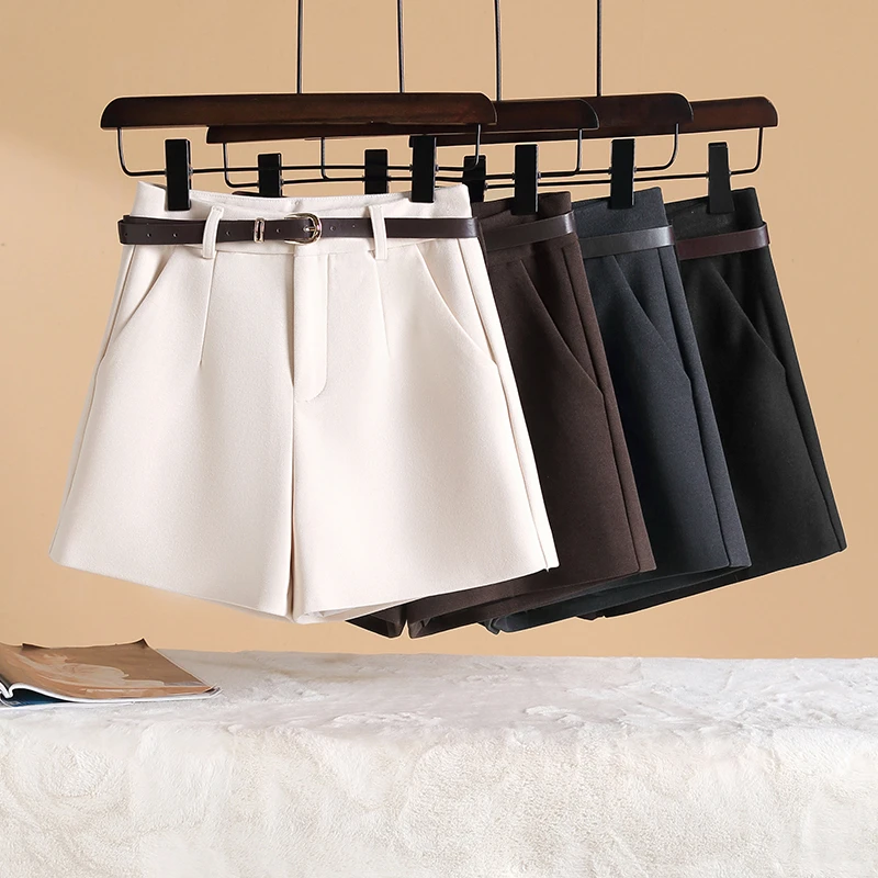 高腰毛呢短裤女秋冬2025新款百搭A字阔腿呢子大码外穿配靴子靴裤