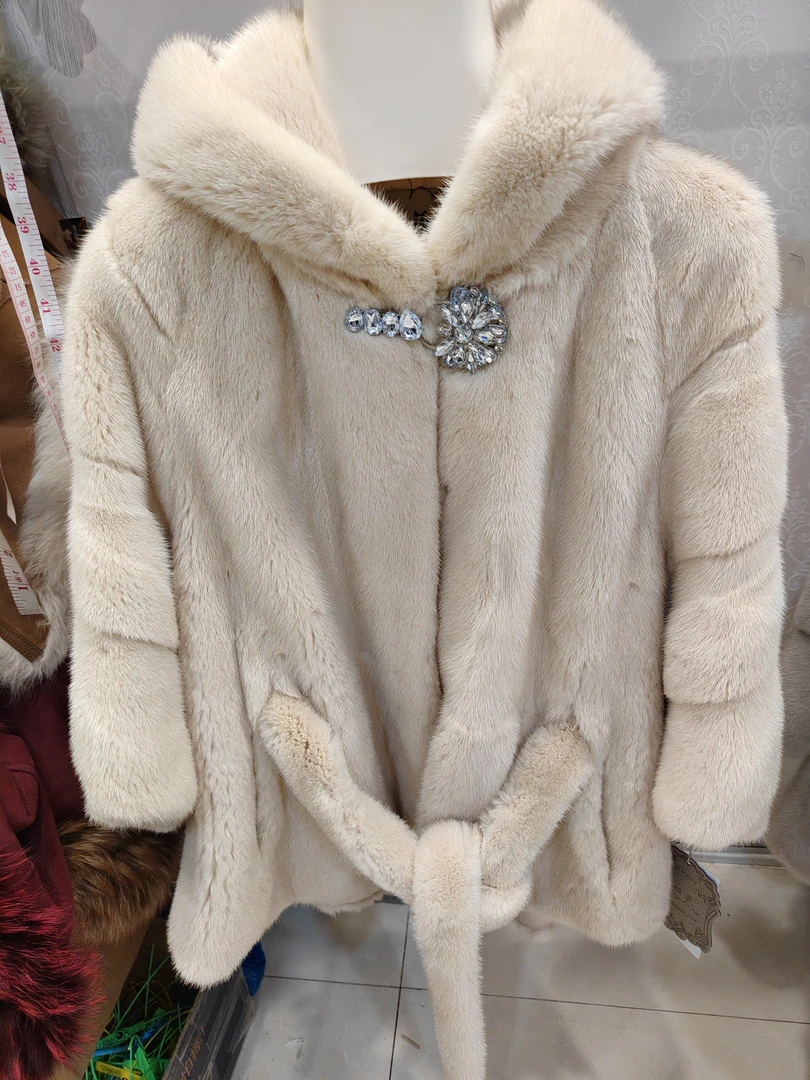 余钱好物分享女款外套