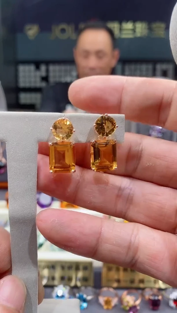 【闪购商品】黄晶耳钉银S925镶嵌黄晶耳钉