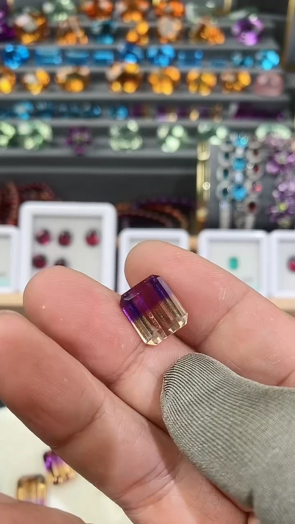 【闪购商品】水晶裸石未镶嵌8.87克拉 水晶裸石