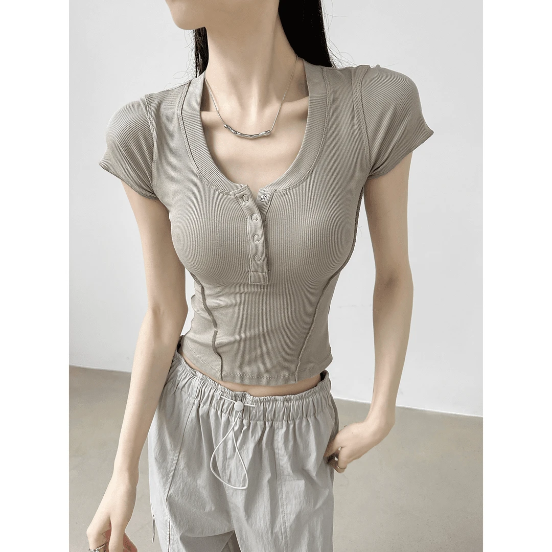 动感少女夏季新款 欧美风辣妹纯欲性感弹力修身显身材拼缝排扣T恤