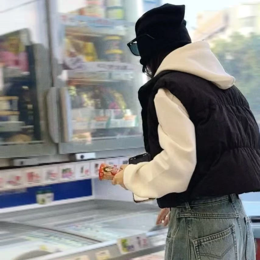 2285秋冬加厚高级感宽松纯色简约2025潮款短款时尚风潮流外套衣服