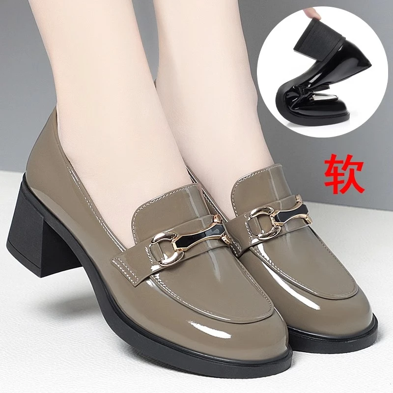 WANSSENY乐福鞋女亮皮新款单鞋软皮软底不累脚女鞋妈妈鞋女士皮鞋