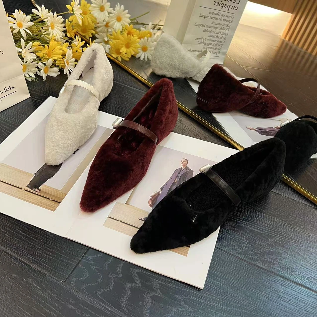 【Timeless】2024秋季新款小众设计款法式复古尖头毛毛款女单鞋4cm