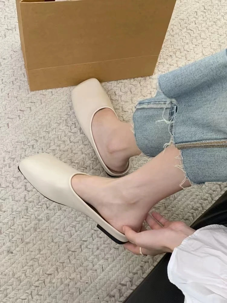 随机送精品女鞋一双