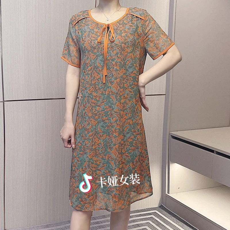 夏季新款气质时尚裙子大码女装显瘦碎花a字圆领休闲连衣裙潮