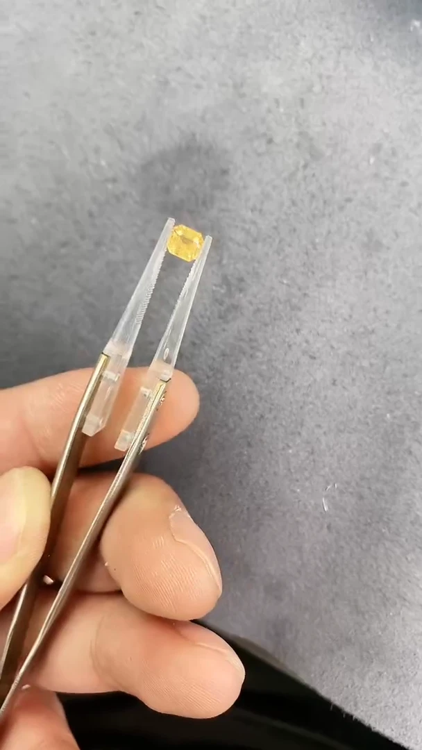 【闪购商品】石榴石（芬达石）裸石未镶嵌0.80