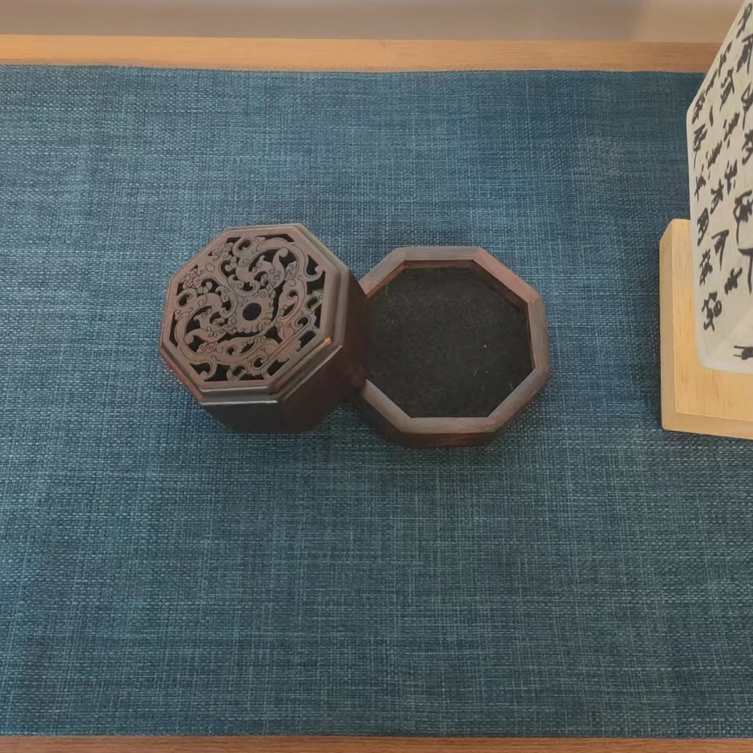 三匠红木 老挝大红酸枝八角香盒 10*6cm sj027