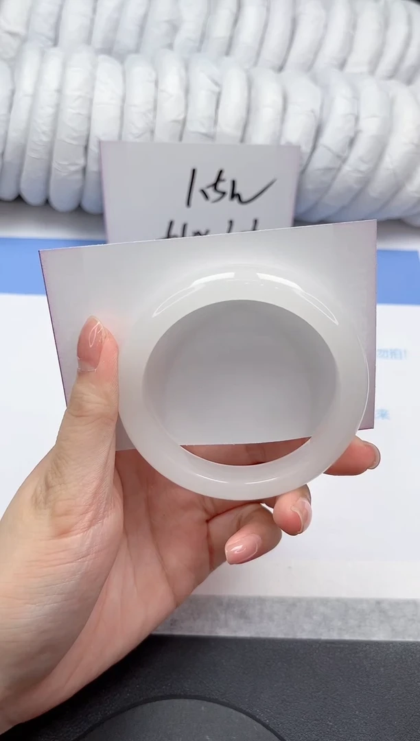 【闪购商品】石英质玉手镯未镶嵌239-56.6