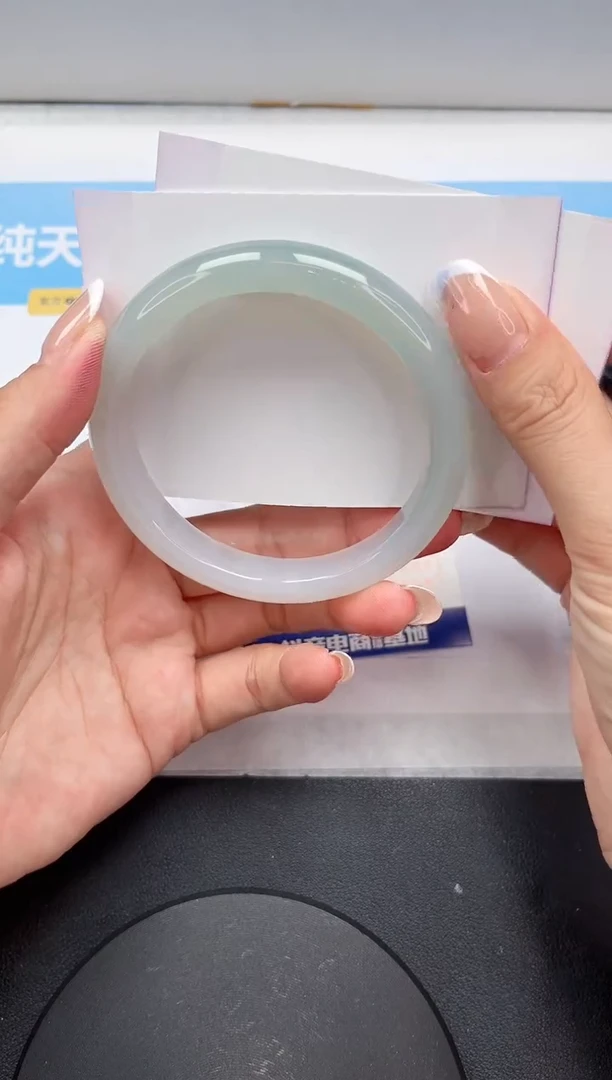 【闪购商品】石英质玉手镯未镶嵌206-62.6