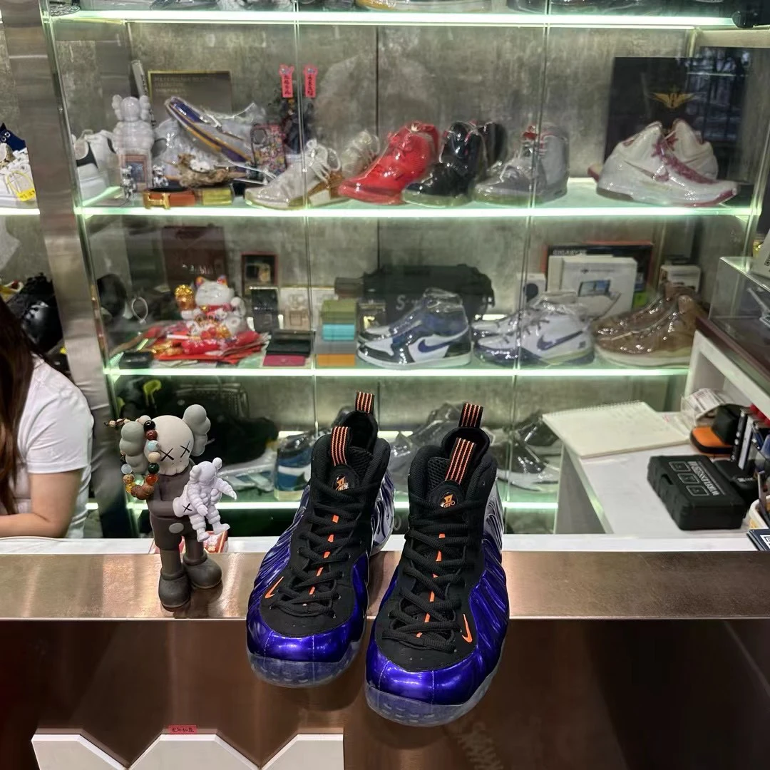 电光紫喷篮球鞋/43码/原盒/已鉴定洗护/市场价3499/售价1249