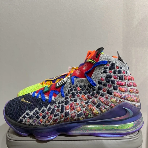 lbj17鸳鸯/44.5码/原盒配件齐/已洗护鉴定/原价1359/售价899