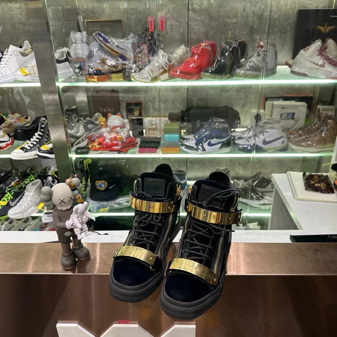 GZ蓝丝绒中帮金扣休闲鞋/41码/原盒/已鉴定/市场价9599/售价349
