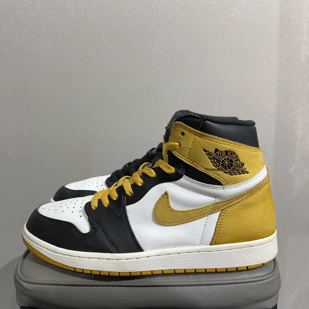 aj1六冠王黄44码无原盒已鉴定洗护售价599