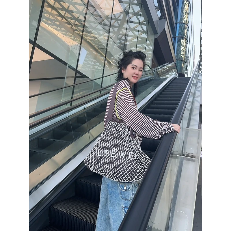 LEEWEI棕色品牌logo印花网兜购物袋编织挎包 169