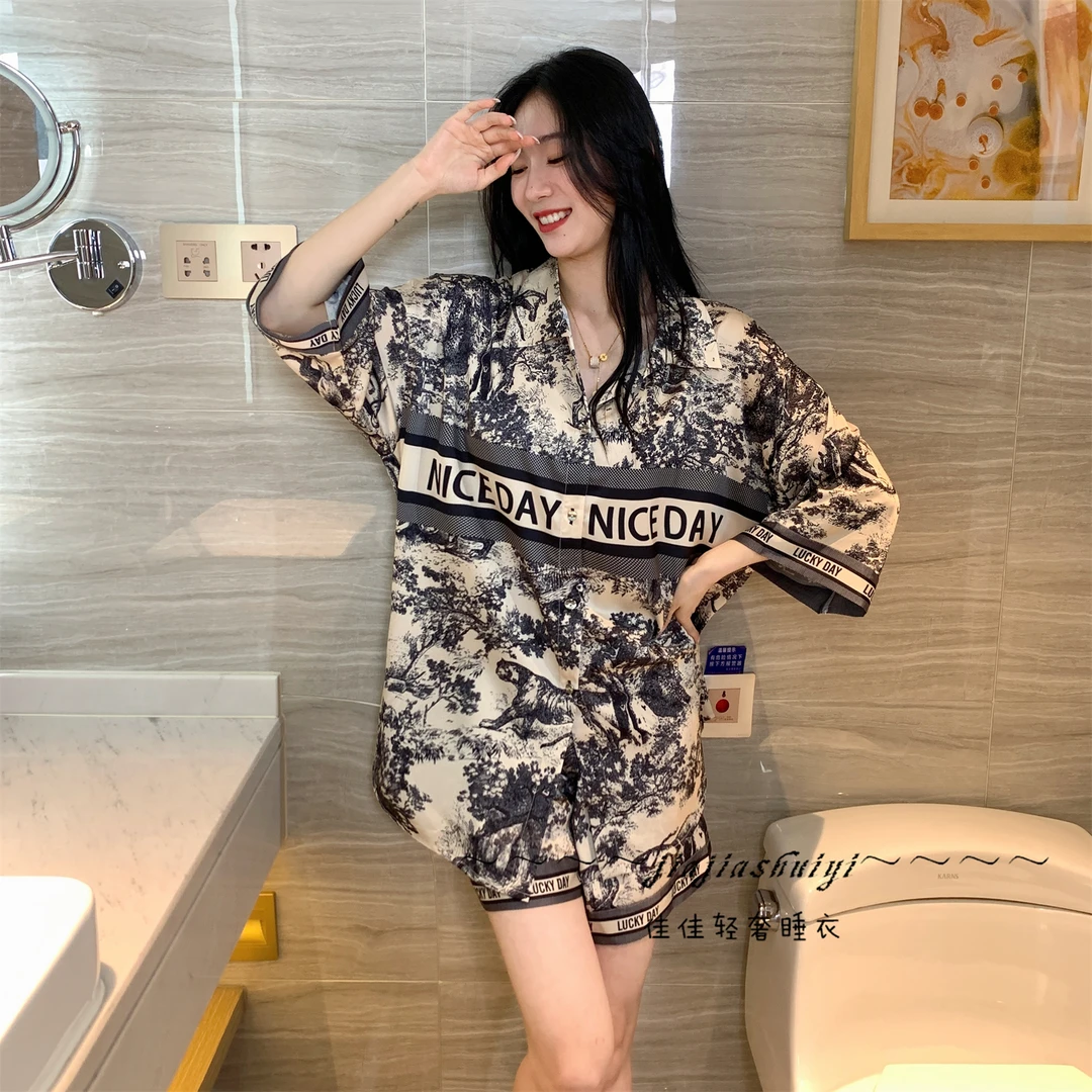 夏季女士宽松薄款冰丝水墨画家居睡裙 / 套装