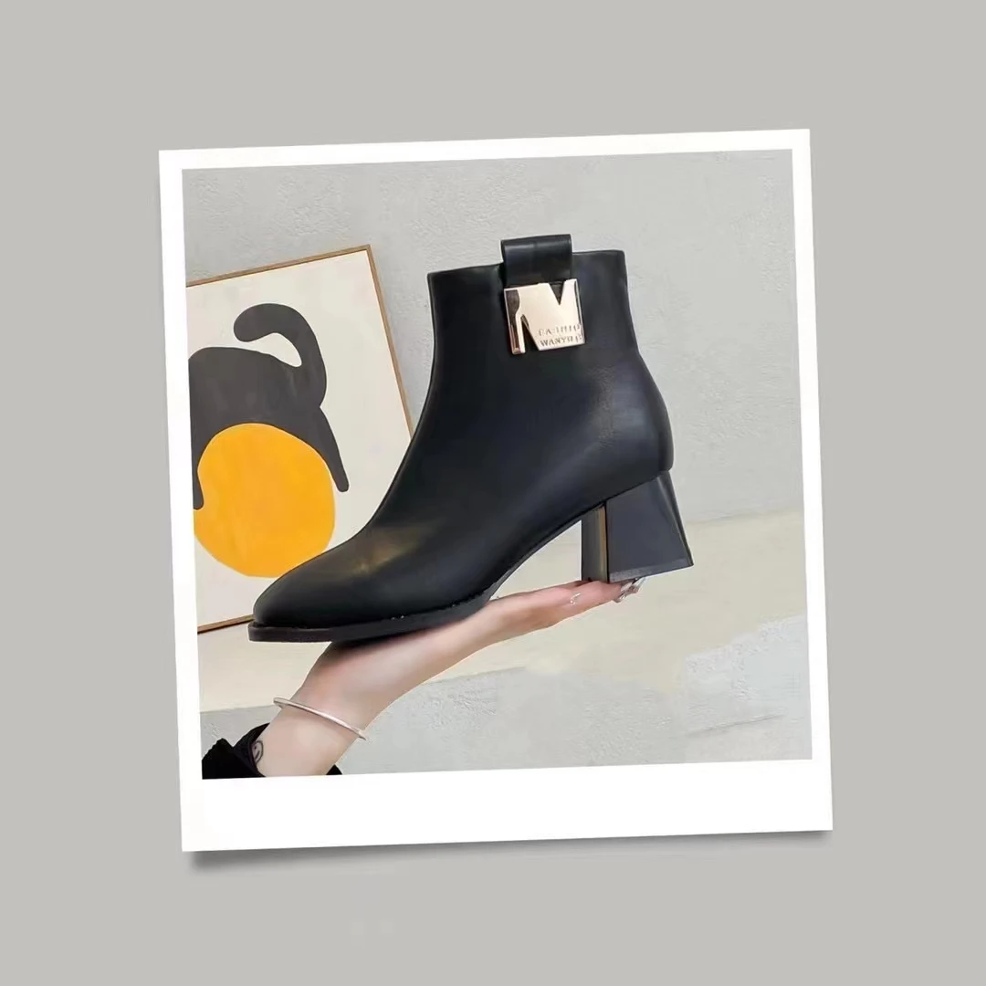 朱朱姐秋冬新品887726左她佳人方跟5公分左右侧拉链小矮靴