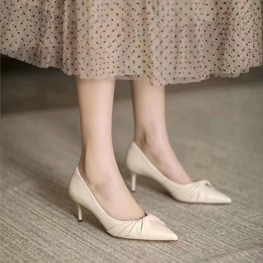 已开价，61396牛皮四公分细跟单鞋时尚尖头浅口百搭高跟鞋