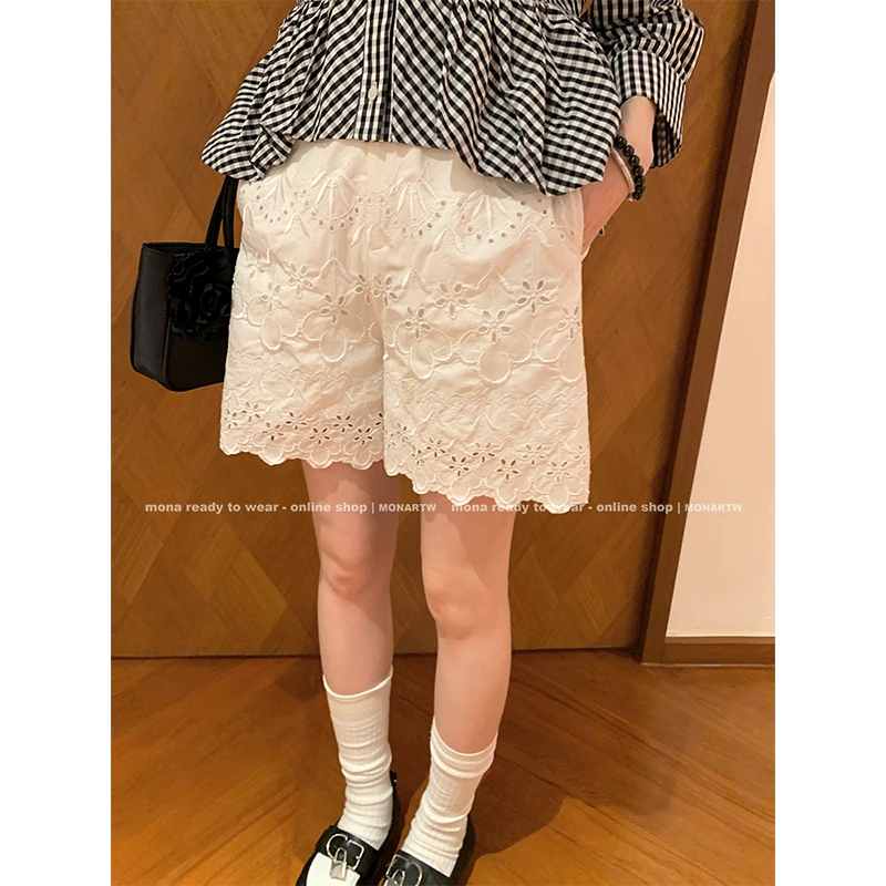 【Mona张绮贤】 黑白色中长款 中腰短裤 ON216181