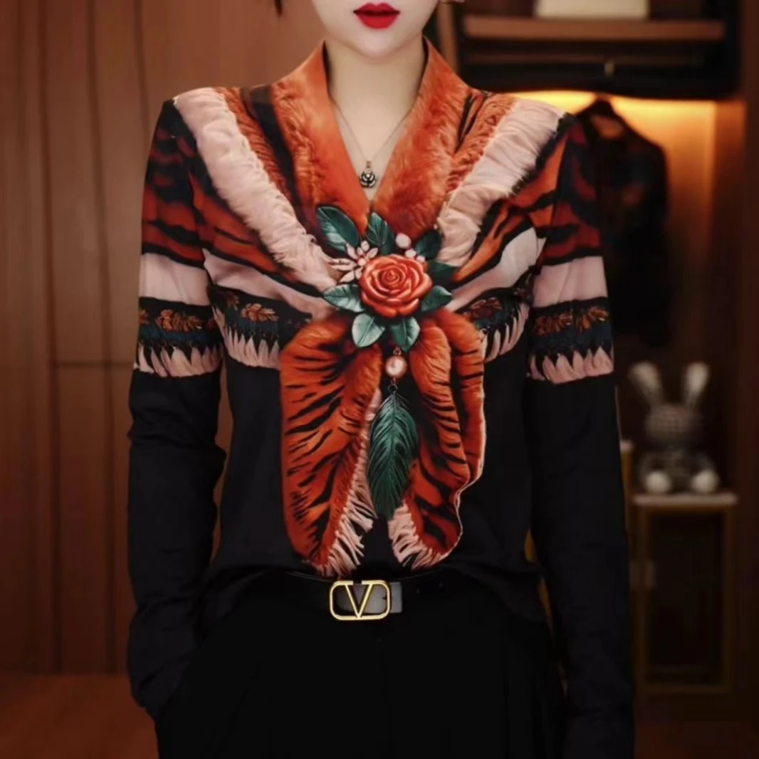 2024初凰秋冬新款设计感时尚百搭洋气显瘦显白减龄气质轻奢女上衣