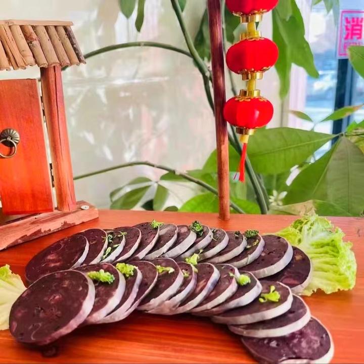 甘肃金塔特色猪血肠熟肠纯手工无添加现灌现发真空保鲜包邮