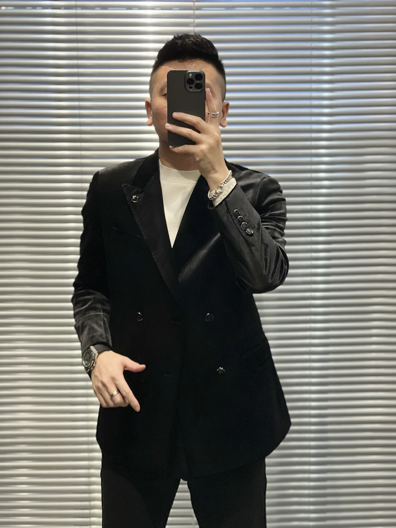7358欧货春款时尚休闲修身黑色双排扣男士金丝绒西服外套