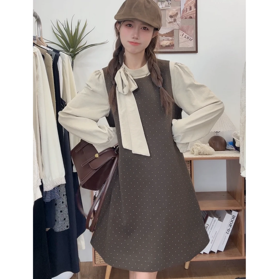 2024气质秋冬款韩系复古洋气设计感长袖两件套毛呢显瘦连衣裙