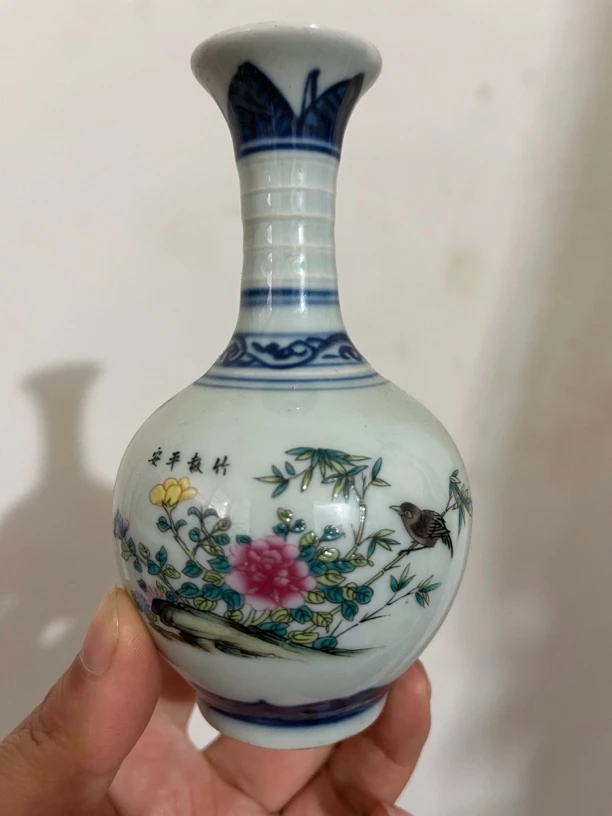 精品青花陶瓷花瓶