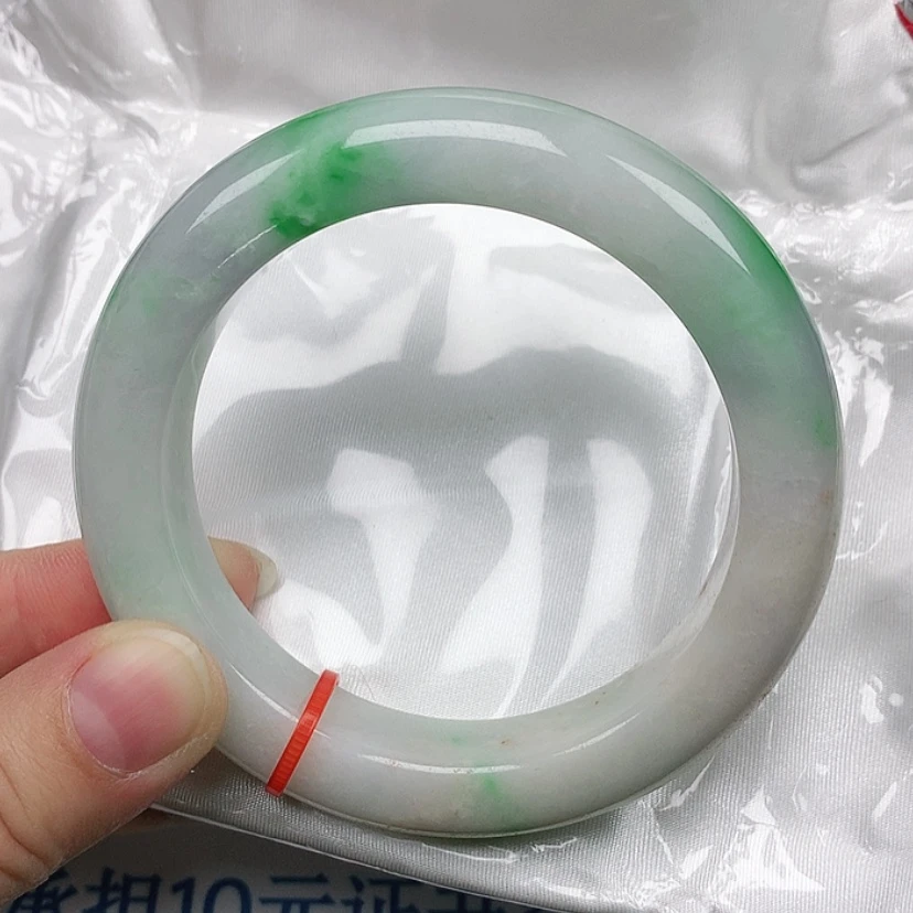 【闪购商品】翡翠手镯未镶嵌摇*球