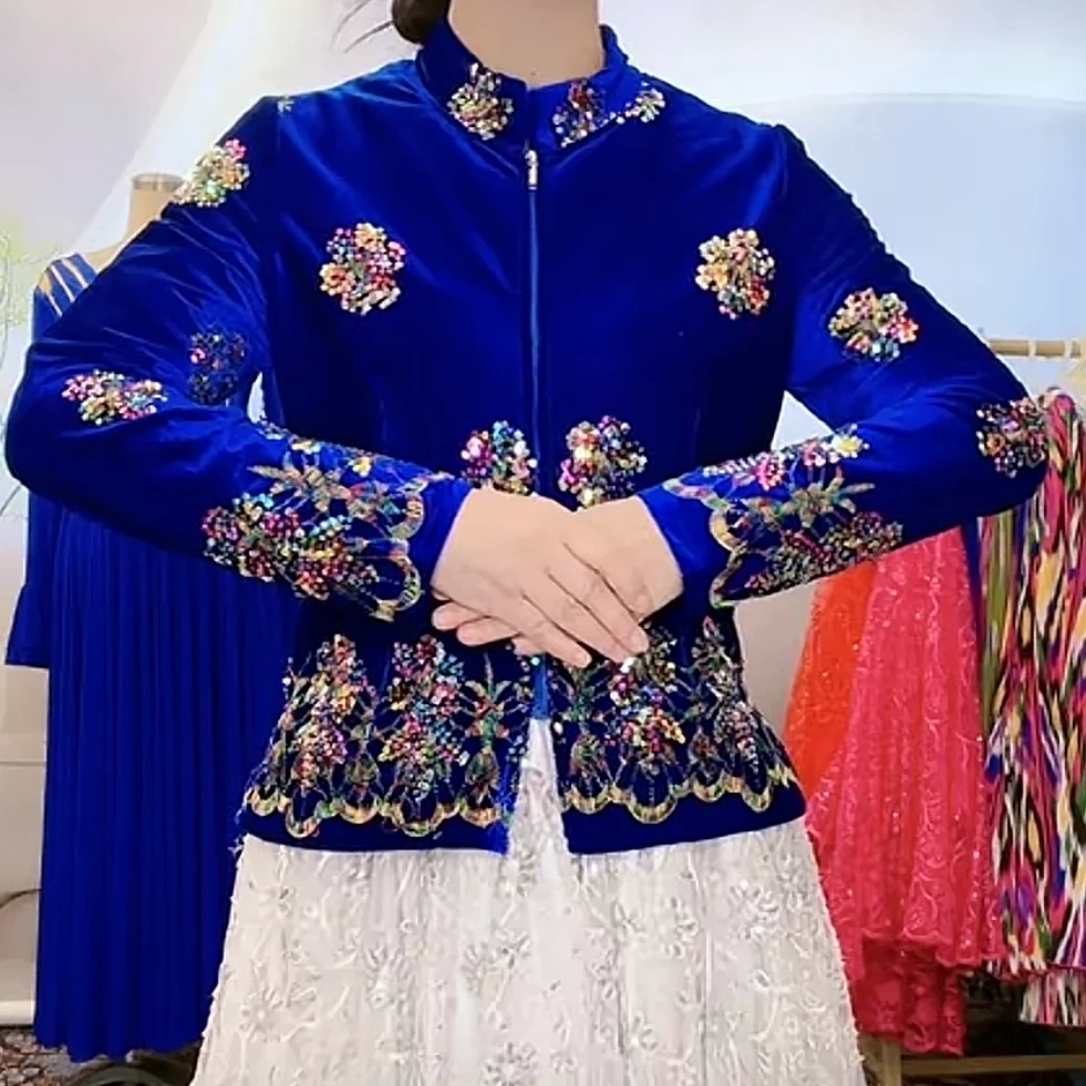 【精选】新款新疆民族风金丝绒绣花亮片短款秋冬外套