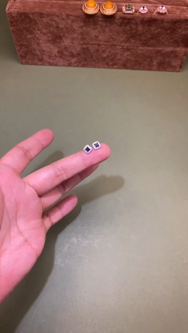 【闪购商品】蓝宝石耳饰银S925镶嵌11081604